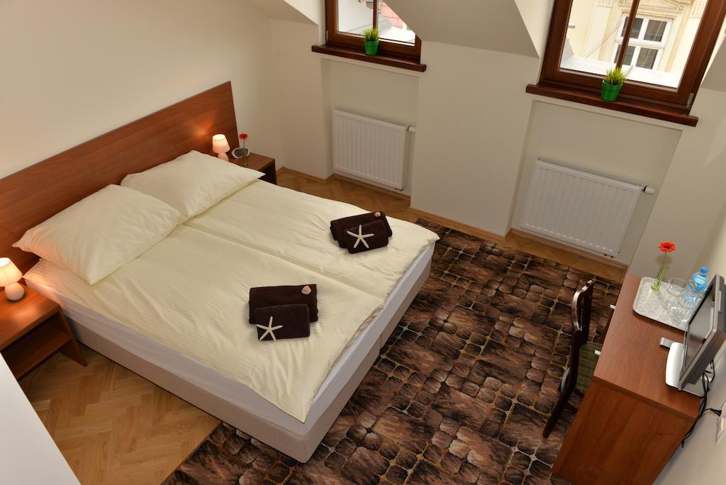 Royal Route 29 Comfort Rooms Krakow Bilik gambar
