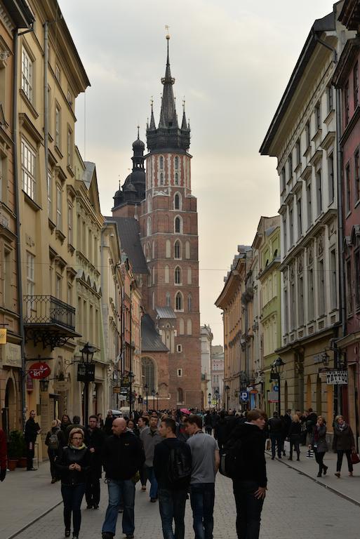 Royal Route 29 Comfort Rooms Krakow Luaran gambar