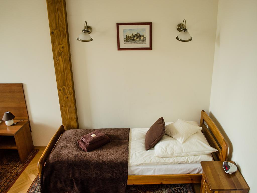 Royal Route 29 Comfort Rooms Krakow Luaran gambar