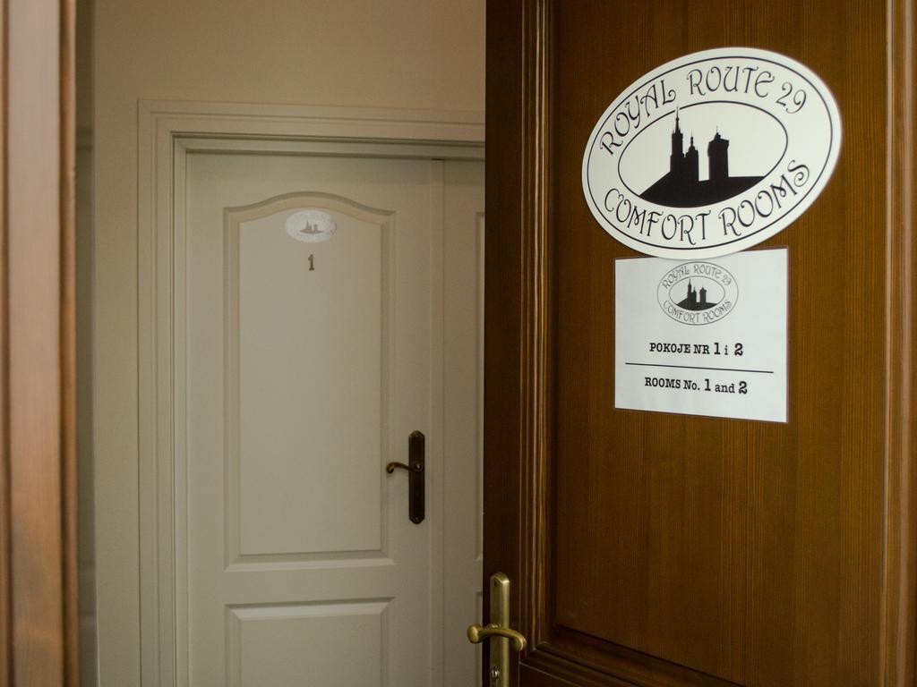 Royal Route 29 Comfort Rooms Krakow Luaran gambar
