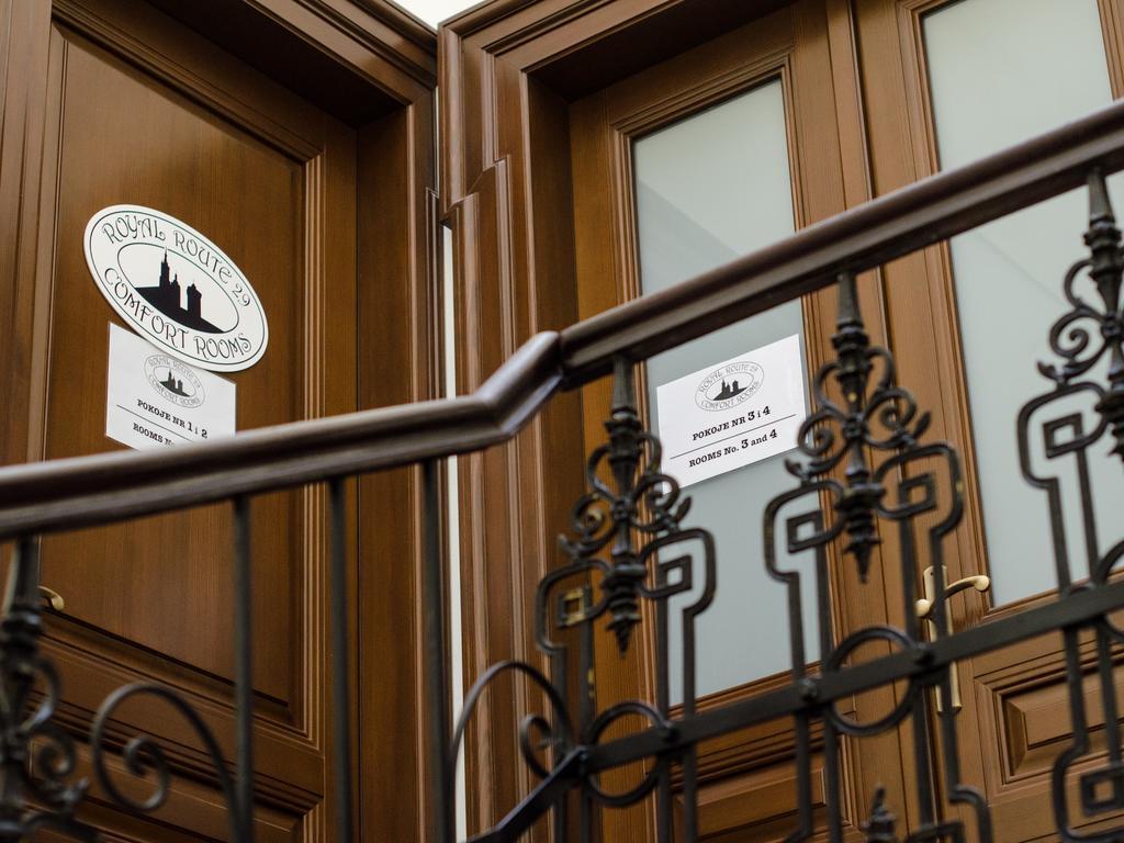 Royal Route 29 Comfort Rooms Krakow Luaran gambar