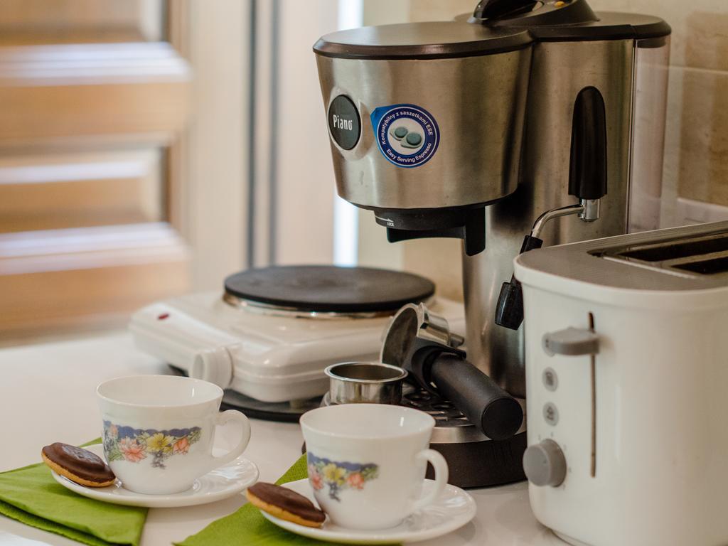 Royal Route 29 Comfort Rooms Krakow Luaran gambar