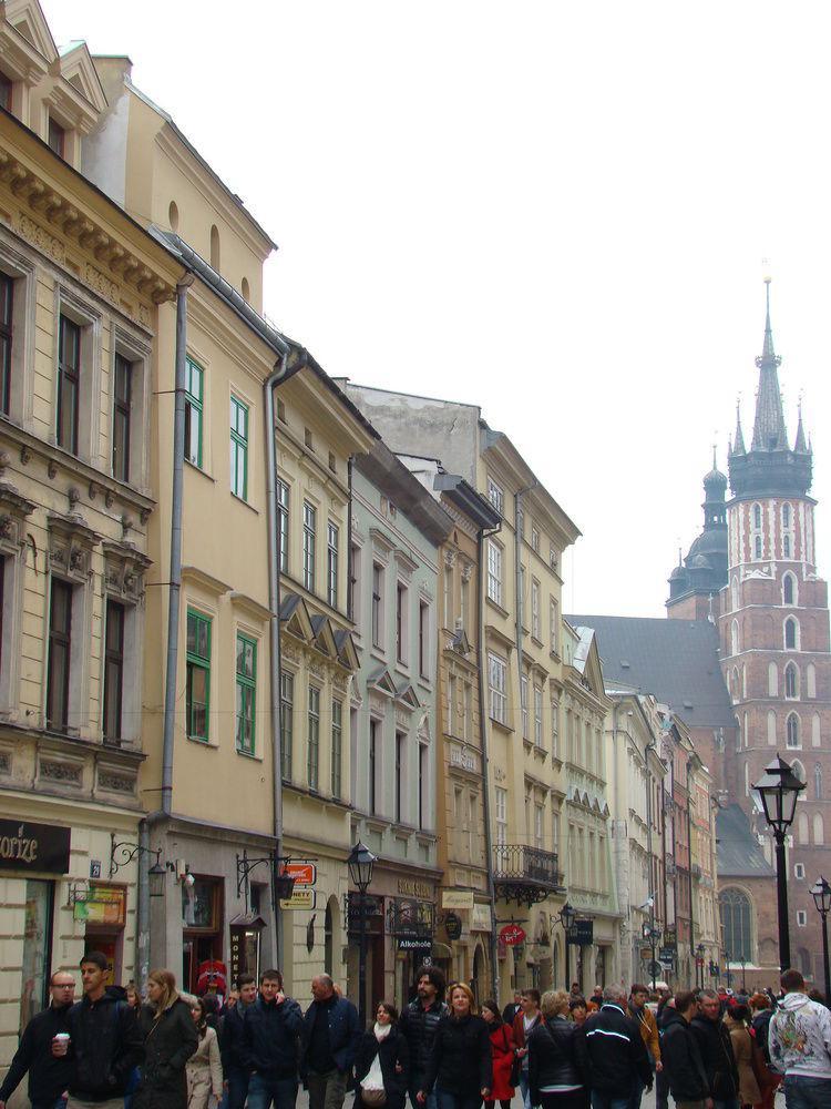 Royal Route 29 Comfort Rooms Krakow Luaran gambar